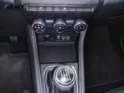 Photo 13 Renault Captur  TCe 90
