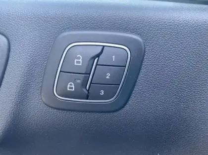 Photo 14 Ford Kuga 2.5 Duratec 180ch Hybrid FlexiFuel ST-Line X Powershift