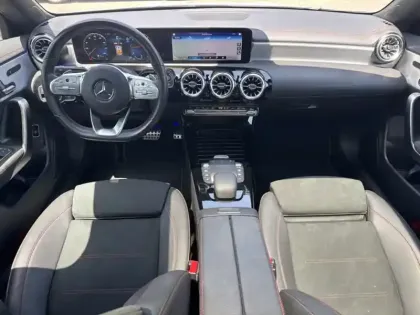 Photo 10 Mercedes CLA  220 d Coupé AMG Line