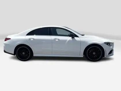 Photo 5 Mercedes CLA  220 d Coupé AMG Line
