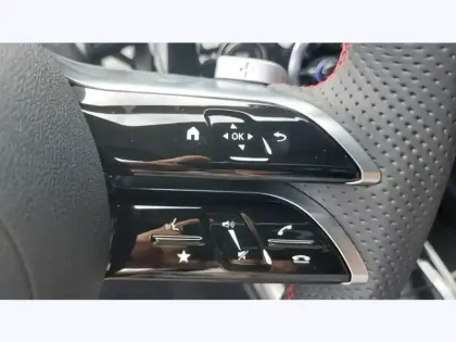 Photo 14 Mercedes GLA 200 d Edition 140