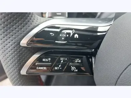 Photo 13 Mercedes GLA 200 d Edition 140