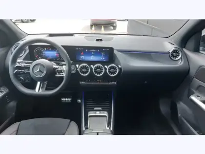 Photo 10 Mercedes GLA 200 d Edition 140