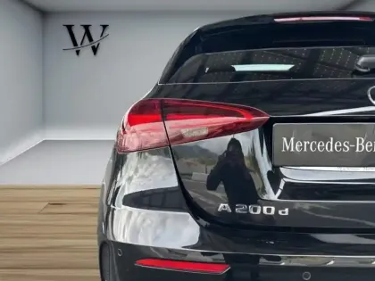 Photo 12 Mercedes Classe A 200 d AMG Line