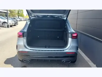 Photo 9 Mercedes GLA 180 d Edition 140
