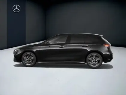 Photo 18 Mercedes Classe A 180 AMG Line