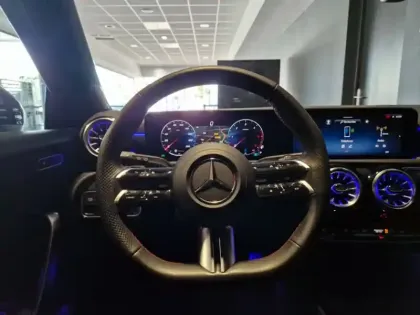 Photo 46 Mercedes Classe A 180 d AMG Line