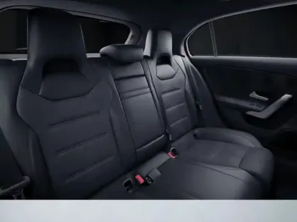 Photo 20 Mercedes Classe A 200 d AMG Line