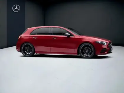 Photo 15 Mercedes Classe A 200 d AMG Line