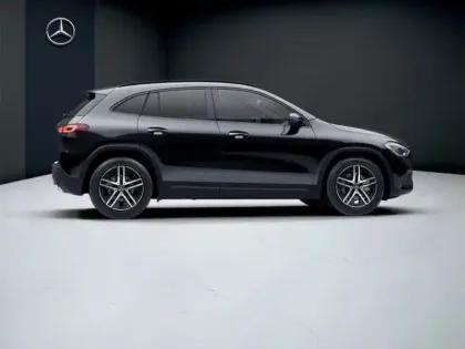 Photo 17 Mercedes GLA 200 d Progressive Line