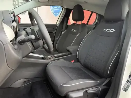 Photo 9 Fiat 600  1.2 Hybrid Turbo 145ch Pop eDCT6 Step 2