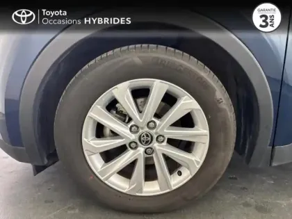 Photo 8 Toyota C-HR  1.8 Hybride 140ch Dynamic NG23