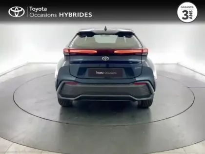 Photo 7 Toyota C-HR  1.8 Hybride 140ch Dynamic NG23