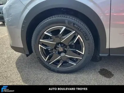 Photo 12 Peugeot 3008  Hybrid 136 e-DCS6 Allure