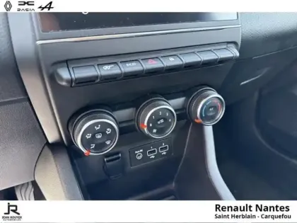 Photo 14 Renault Clio  1.5 Blue dCi 100ch Business