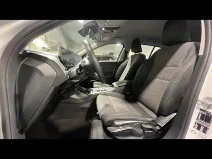 Photo 11 BMW Serie 1 Série 1 116A 122ch M Sport Design DKG7