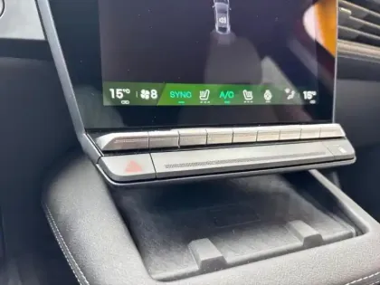 Photo 14 Renault Megane  E-Tech Electric EV60 220ch Iconic super charge