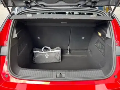 Photo 8 Renault Megane  E-Tech Electric EV60 220ch Iconic super charge