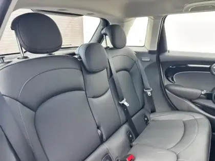 Photo 5 Mini Mini  5 Portes Cooper 136ch Edition Premium Plus BVA7