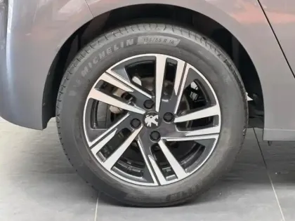 Photo 9 Peugeot 208  1.2 100 S&S Style EAT8