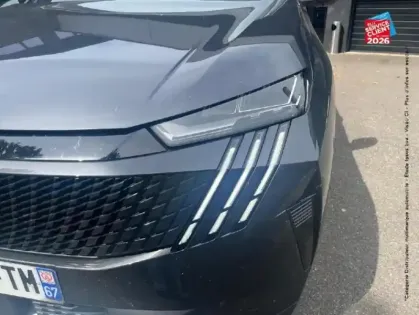 Photo 12 Peugeot 3008  1.2 Hybrid 136ch Allure e-DCS6