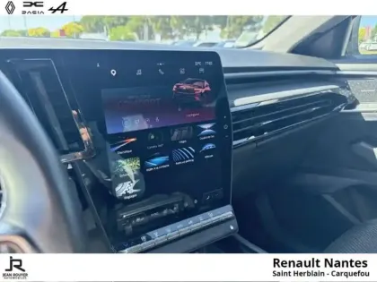Photo 14 Renault Austral  1.2 E-Tech full hybrid 200ch Iconic esprit Alpine
