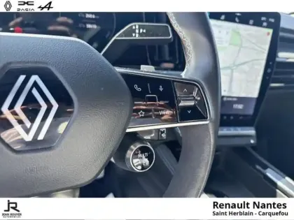 Photo 13 Renault Austral  1.2 E-Tech full hybrid 200ch Iconic esprit Alpine