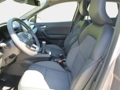 Photo 13 Renault Captur  1.3 TCe 140ch FAP Rive Gauche