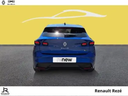 Photo 10 Renault Clio  1.8 E-Tech 160ch full hybrid Techno