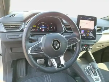 Photo 14 Renault Captur  1.6 E-Tech hybride 145ch Engineered