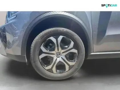 Photo 10 Citroën C3 Aircross  1.2 Hybride 145ch PLUS e-DCS6