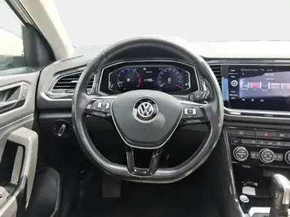 Photo 14 Volkswagen T-roc  1.5 TSI EVO 150ch IQ.Drive DSG7 Euro6d-T 117g