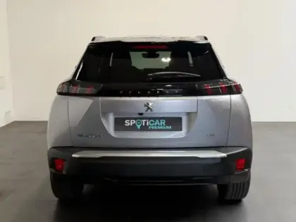 Photo 6 Peugeot 2008  e- 136ch GT