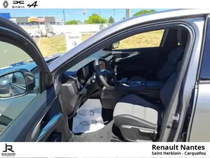Photo 10 Renault Rafale  1.2 E-Tech full hybrid 200ch Techno - 4Control advanced