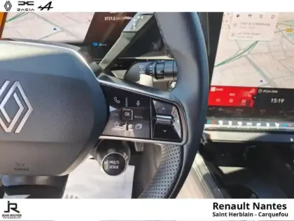 Photo 13 Renault Rafale  1.2 E-Tech full hybrid 200ch Techno - 4Control advanced