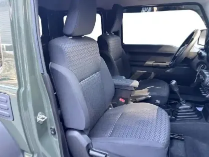 Photo 14 Suzuki Jimny  1.5 VVT Privilège