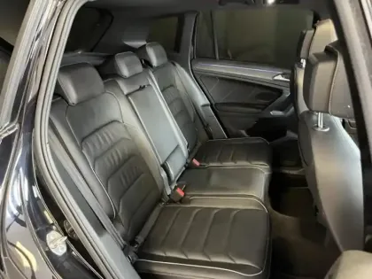 Photo 5 Volkswagen Tiguan  2.0 TDI 150ch R-Line Exclusive DSG7