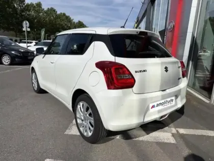 Photo 6 Suzuki Swift  1.2 Hybrid 83ch Privilège