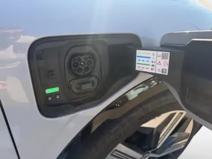 Photo 9 Renault Megane  E-Tech Electric 220ch Iconic autonomie confort AC7