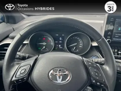 Photo 12 Toyota C-HR  1.8 Hybride 122ch Dynamic Ultimate E-CVT