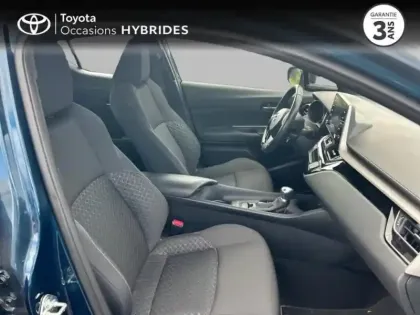 Photo 5 Toyota C-HR  1.8 Hybride 122ch Dynamic Ultimate E-CVT