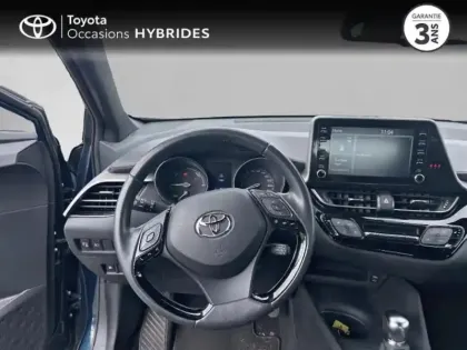 Photo 8 Toyota C-HR  1.8 Hybride 122ch Dynamic Ultimate E-CVT