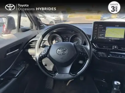 Photo 8 Toyota C-HR  1.8 Hybride 122ch Collection E-CVT