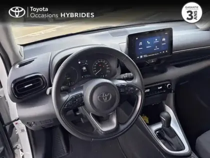 Photo 8 Toyota Yaris  116h Dynamic Business + Programme Toyota Experience 5p MC24