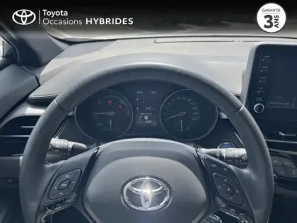 Photo 12 Toyota C-HR  1.8 Hybride 122ch Dynamic Ultimate E-CVT