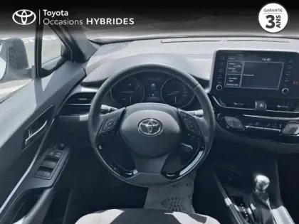 Photo 8 Toyota C-HR  1.8 Hybride 122ch Dynamic Ultimate E-CVT