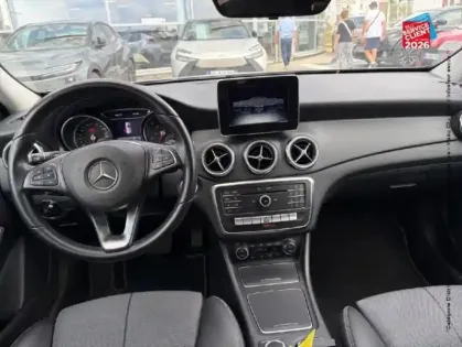 Photo 14 Mercedes GLA  180 122ch Sensation 7G-DCT Euro6d-T