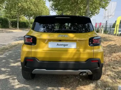 Photo 5 Jeep Avenger  1.2 Turbo T3 110ch e-Hybrid Summit BVR6