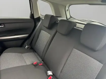 Photo 13 Suzuki Vitara  1.4 Boosterjet Hybrid 110ch Privilège MY25