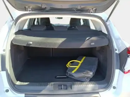Photo 8 Renault Captur  1.6 E-Tech hybride 145ch Equilibre
